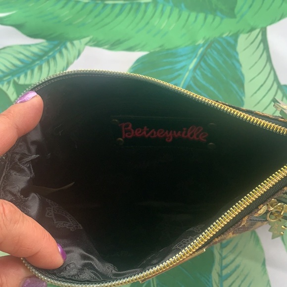 Leopard wristlet Betsey Johnson - Picture 2 of 4